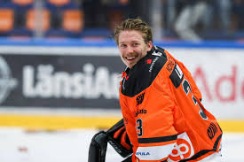 But emil larmi is leaving. Sihvonen Larmin Ja Vesalaisen Pestaukset Kertovat Hpk N Tuesta Tulokasvalmentaja Tiilikaiselle Toimittiin Aivan Oikein Hameen Sanomat