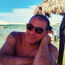 Literalmente cagando pra sua opinião no ano novo!💩💩