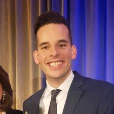 Casey Oaks's Instagram, Twitter & Facebook