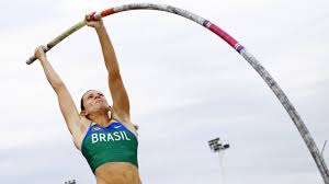 A campeã mundial do salto com vara investe em sua graduação, fisioterapia, e agora atende os atletas e amadores, de todas as idades. Fabiana Murer E Mayra Neri No Esporte Emcasacomsesc Youtube