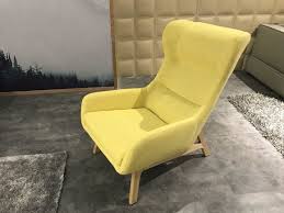 Relaxsessel online kaufen im sofanella onlineshop. Modern Sessel Luxus Klasse Design Stil Stoff Textil Gelb Innengestell Fussen Echtholz Lounge Wohnzimmer Club Wartezimmer Polster Einsitzer Sofa Sofas Couch Couchen Stuhl Stuhle Lehnstuhl Lehnstuhle Bei Jv Mobel