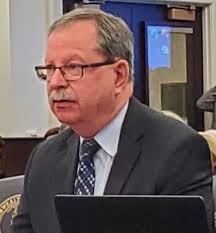 Update: Services, memorial scholarship for Mike Farrell, journalist,  educator, NKyTribune co-founder