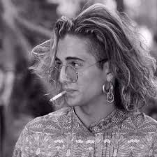 Damiano david ha scritto sul web le caratteristiche della sua donna ideale: I Look Di Damiano E Dei Maneskin Occhiali E Orecchini Per Damiano Sfondi Vintage Foto Di Sfondo Instagram