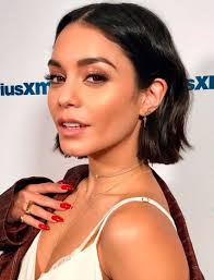 As Melhores Makes Da Vanessa Hudgens Thais Muray Vanessa Hudgens Short Hair Thick Hair Styles Vanessa Hudgens Hair