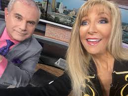 Hey tough news day but LOCAL 12, WKRC-TV catching up with David Winter  Local 12…helps to be #workingwithfriends #lovemyjob #HappyNewYear