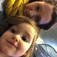 Ella Rabe's Instagram, Twitter & Facebook