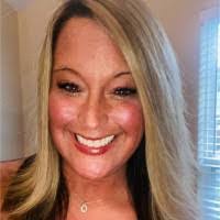 Jessica Clouse's Instagram, Twitter & Facebook