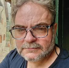 Tra 2 settimane e' Pasqua! Che ne dite di fare la Colomba Pasquale veloce?  Cliccate qui per la Video Ricetta completa: https://bit.ly/2WZVWF8