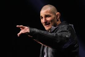 Sean Strickland tenta repetir feito que só Israel Adesanya conseguiu no peso-médio