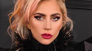 On wednesday, the rain on me singer posted to instagram laying out in front of a beautiful view. You Need To See Lady Gaga S No Makeup Selfie 2017 Stylecaster