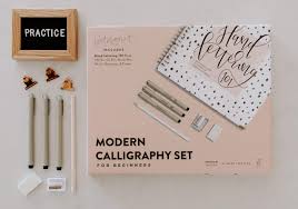 Modern Calligraphy Set For Beginners A Creative Craft Kit For Adults Featuring Hand Lettering 101 Book Brush Pens Calligraphy Pens And More Chalkfulloflove Paige Tate Co 9781950968343 Amazon Com Books Experienced calligraphers who have not worked with the pilot parallel pen.