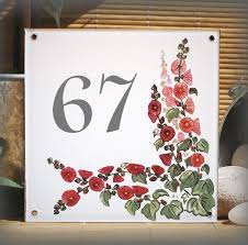 Les Preferez Vous Vivaces Ou Annuelles Sur Cette Plaque Emaillee Meme L Hivers Elle Vous Seduiront Laissez Vo Numero De Rue Numero Maison Maison Des Fleurs