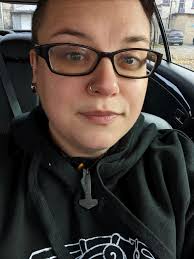 What does a knotted Mjolnir pendant chain mean?