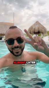 Last year i had the chance to stay at @puntadoradasv and watch my brother  create content for this amazing Airbnb in El Salvador. Check out his travel  page @viajerosoysv for samples of