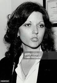 Jane Canfield's Instagram, Twitter & Facebook