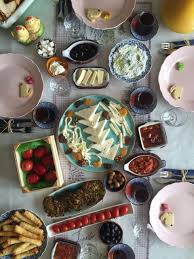 Evde Pazar Kahvaltisi Breakfast Catering Table Settings