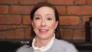 Molly Parker talks about new FOX show 'Doc'