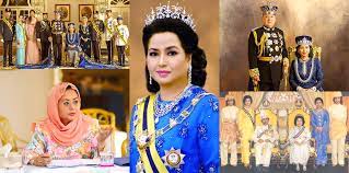 She was born as a member of the perak royal family. Queen Raja Zarith Sofiah Of Johor The Royal Watcher