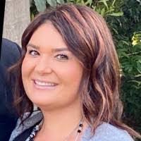 Roxanne Mansfield's Instagram, Twitter & Facebook