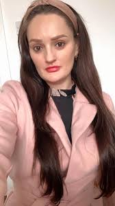 Can I please get a hair dresser recommendation in Colchester who could  achieve this colour for me? I've had bad hair dresser experience 3 years  ago and I'm afraid to go somewhere