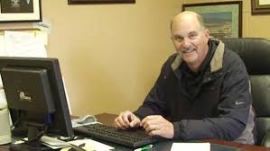 Golf course superintendent valley ridge golf course is a public golf course seeking a self motivated hands on superintendent, who will be responsible for all phases of the grounds department. Shoemaker Honored With Cactus Pine Award News Turfnet