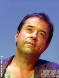 He is an actor and director, known for tatort (1970), baader meinhof komplex (2008) and baron münchhausen (2012). Uber Jan Josef Liefers Jan Josef Liefers