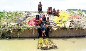 পানি কমছে, এবার চ্যালেঞ্জ ত্রিমাত্রিক ক্ষতি কাটিয়ে ওঠার