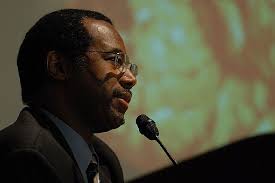 Chattanooga crowd urges neurosurgeon, author Ben Carson to run for  president