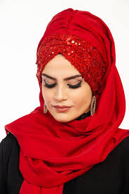 Aise Tesettur Kirmizi Sifon Hazir Abiye Payetli Sal 1 Basortusu Modasi Moda Stilleri Kadin Elbiseleri