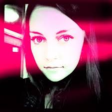 Katie Lenora Powell (@ktothepowell)