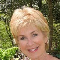 Joanne Moniz's Instagram, Twitter & Facebook