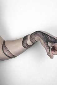 This was a couple of tattoo which he and his wife had received from miami ink tattoo parlor in south beach, florida in 2011. 25 Unique Snake Tattoos For Men In 2021 The Trend Spotter