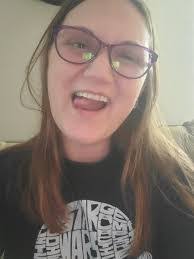 Echo Thompson's Instagram, Twitter & Facebook