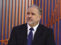 In 1987, he was admitted by entrance examination for the public prosecutor's office. Assista Ao Vivo A Entrevista De Augusto Aras Procurador Geral Da Republica Poder360