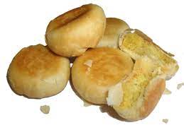 Rebus kacang hijau hingga lunak, masukkan bahan lainnya kemudian aduk dan rebus hingga matang. Resep Bakpia Kacang Hijau
