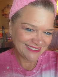 reignbeauty #mysterybox #cleanmakeup