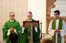 La parroquia de San Francisco Javier da la bienvenida a su nuevo párroco