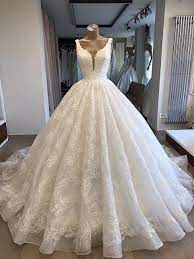 Es ist gefertigt aus spitze u satin stoff. Moderne Prinzessin Brautkleid Weiss Hochzeitskleid Mit Spitze Brautkleider 2021 Brautkleider Brautkleider Abiballkleider Abendkleider Babyonlinedress De