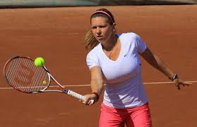 Simona halep is a romanian professional tennis player. Tennis Player Simona Halep Amaz0ns