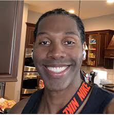 De'Aaron Fox got a haircut in quarantine! 😳 Thoughts?