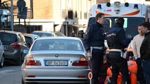 Tamponamento in via Ferrini donna in ospedale