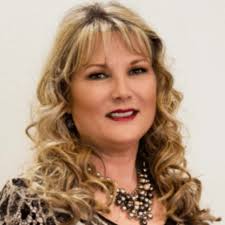 Michelle Higbee's Instagram, Twitter & Facebook