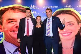 Tim Draper iluminó Asunción: un encuentro histórico para el emprendimiento  paraguayo