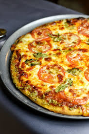 Florentine Pizza With A Basil Pesto Crust Recipe Florentine Pizza Recipes Cooking Recipes