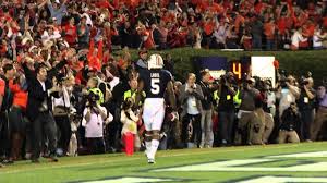 Ricardo Louis S Touchdown Catch That Beat Georgia I Was There To Witness This And It Was Amazing The Whole Stud With Images War Eagle Auburn War Eagle Auburn Football