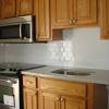 What wall color goes with oak floors. 1