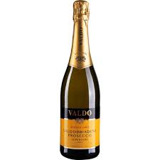 The debate starts on facebook and we need your opinion to get it going. Valdo Prosecco Marca Oro Vineshop24 De