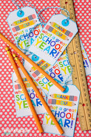 Slap on the free printable tag (see below) and you're all set. Free Printable End Of School Gift Tags I Should Be Mopping The Floor