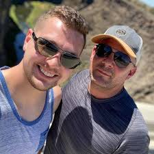 If you had Peter Jackson and his entire production crew to make a trilogy  set in the same style as LOTR, what story from Tolkiens world would you  make them adapt and