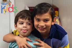 Miércoles noche de amigos⛪️🫱🏽‍🫲🏾 #tabersomostodos Tema: El precio de  una traición Texto: Mateo 26:14-16 Hno. José Preza